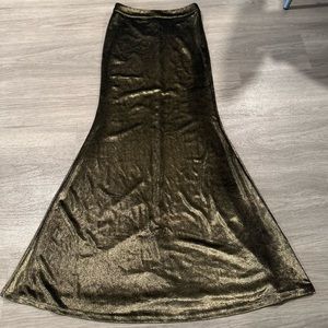 UO Silence + Noise Gold Metallic Velvet Maxi Skirt